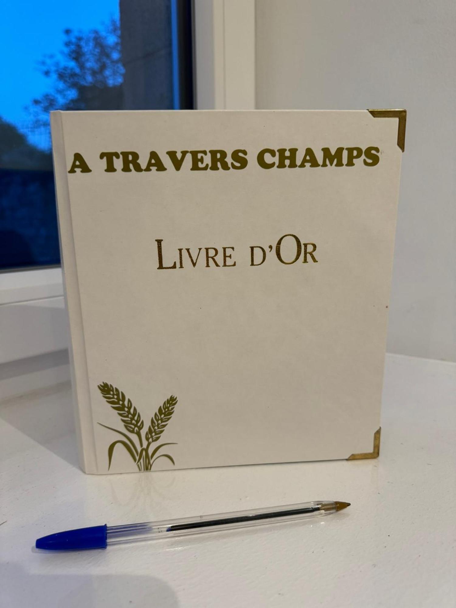 Gite A Travers Champs Colombieres Exteriör bild